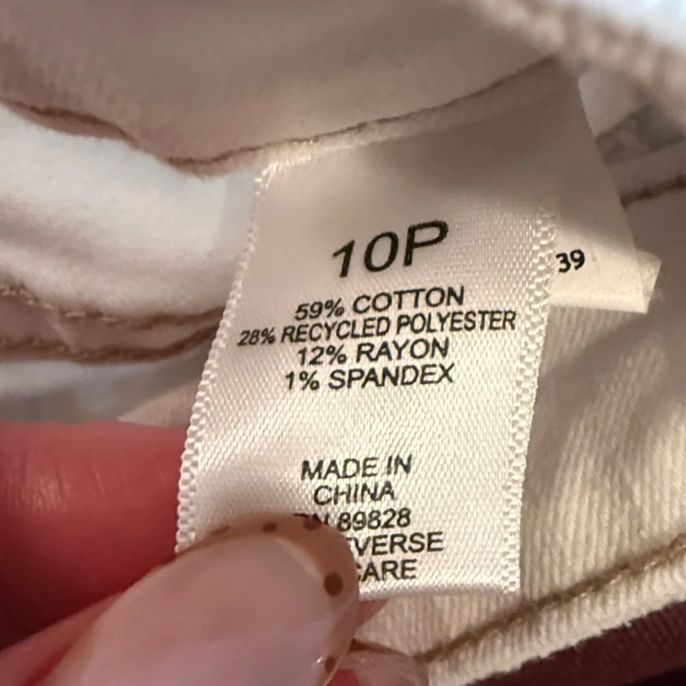 LOGO by Lori Goldstein Tapered Pants in Off-White